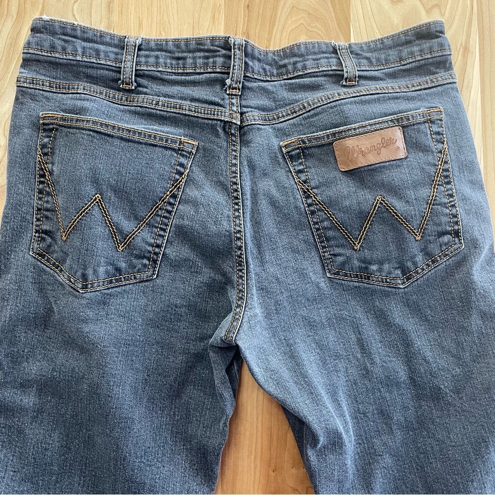 Wrangler Millard Mid Rise Slim Fit Straight Leg 36 Gray